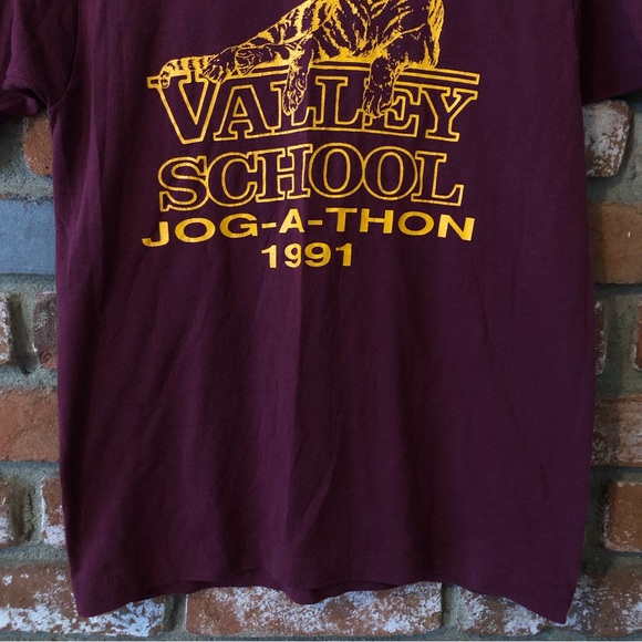 SOLD Vintage 1991 Valley School JOG-ATHAN Single Stitch T-shirt - Picture 4 of 7